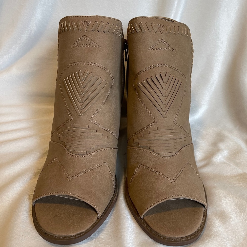 Francesca’s Collection Open Toe Open Back Bootie - image 2